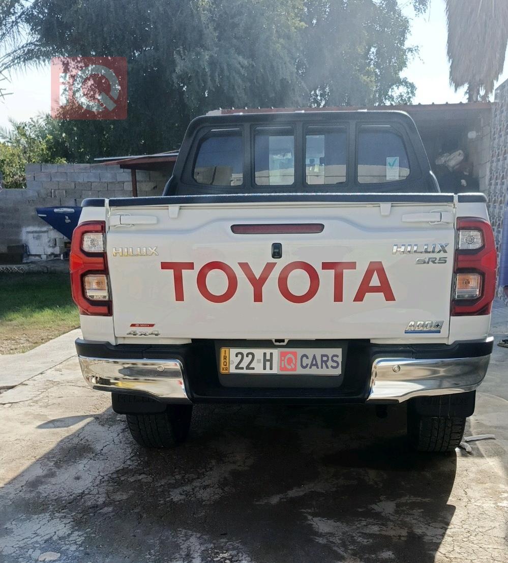 تويوتا هايلوكس